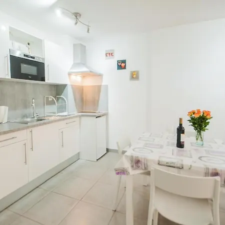 Appartement Le Chateau 4 Pers Ac Wifi Vecchia